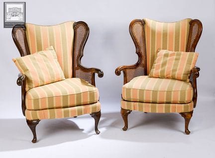 Paire de fauteuils 
Style Chippendale
Bois et cann
