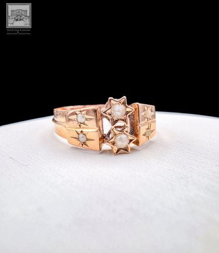Ring aus 18-karätigem Gold 750/°°°
Mit 6 weißen St