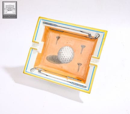 HERMÈS Paris
Cendrier en porcelaine
Décor d'un jeu