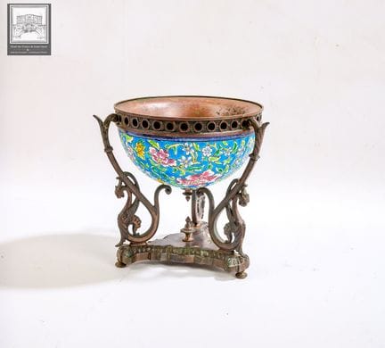 Gien ou Longwy (?)
Jardinière en faïence cloisonné