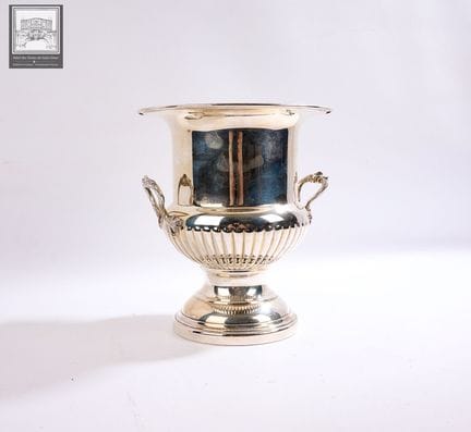 CHRISTOFLE 
Seau à champagne de forme Médicis 
Mét