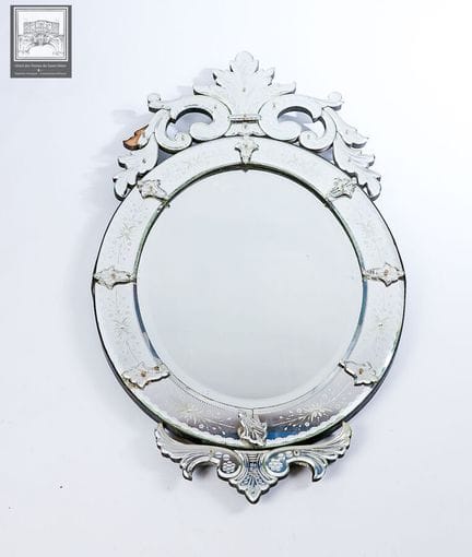 Miroir vénitien 
Dim. H.130x70cm
Manques