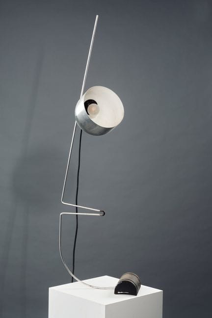 Travail des années 1970
Lampe ajustable en métal c