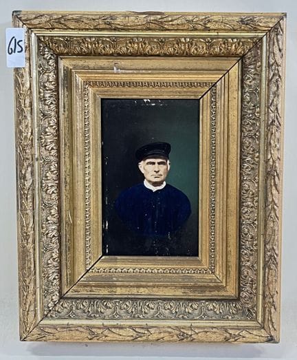 A.弗莱堡。 
画板上的胶合照片。
高 18 x 宽 11 厘米。 
(615)