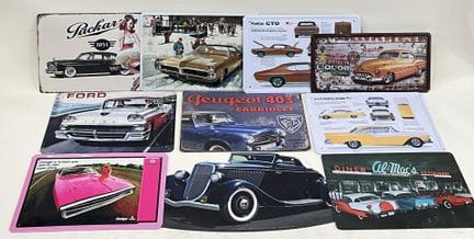 AUTOMOBILA.
Ensemble de dix plaques en métal publi