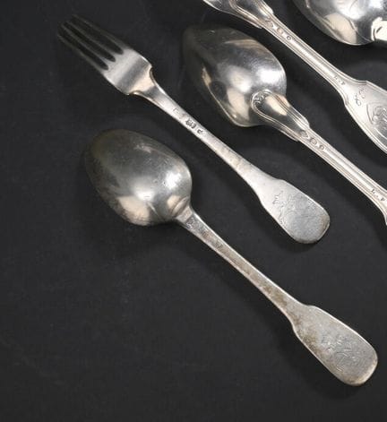 Couvert en argent formé d'une fourchette et 
d'une