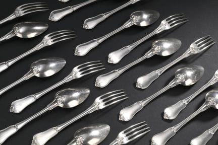 PUIFORCAT
Suite de douze couverts en argent 1er ti