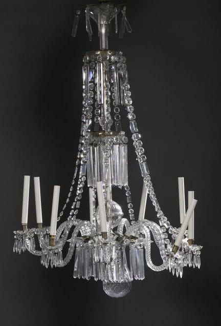 Lustre dit « cage » à neuf lumières en métal ou tô