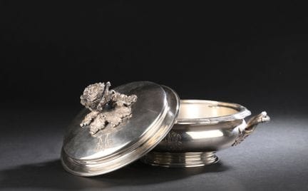 FRAY Fils (actif 1875-1891)
Soupière en argent 1er
