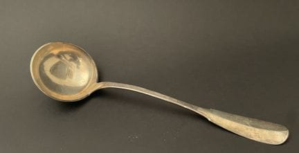 Louche en argent modèle uniplat.
Vieillard (1819-1