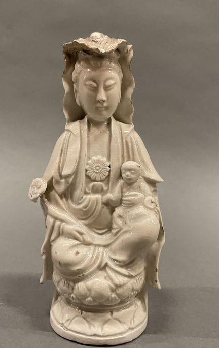Guanine en porcelaine.
Chine, XIXème siècle.
H 19 