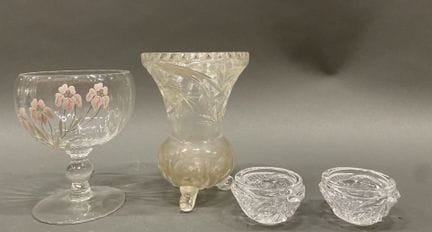 Lot de vase en cristal taillé (18,5 cm), coupe sur