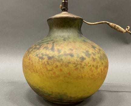 André DELATTE (c.1887-1953)
Pied de lampe en verre