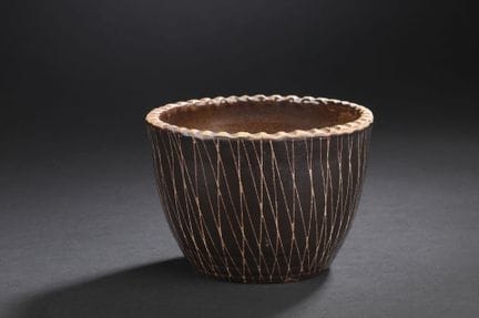 ARTS-CERAM   	
Vase en grès à corps tubulaire émai