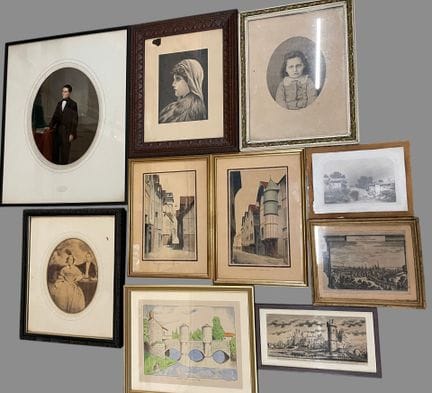 Lot de pièces encadrées : gravures, aquarelles, ph
