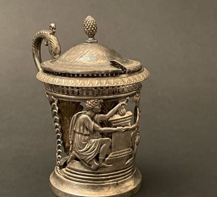 Monture de moutardier en argent Minerve à décor aj