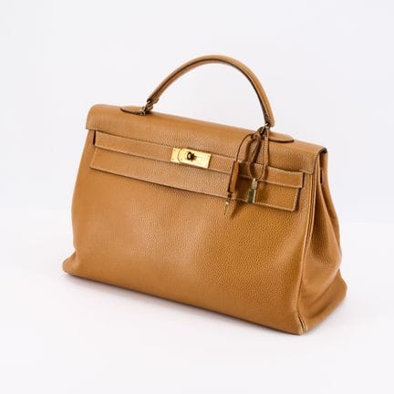 HERMÈS

Titolo: Borsa Kelly 40.
Data: Probabilment