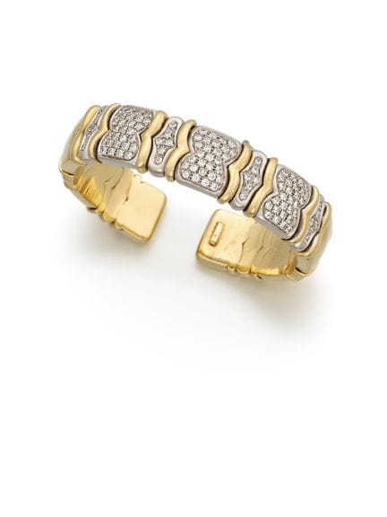 BRACCIALE A CERCHIO CON DIAMANTI

Provenienza: Ita