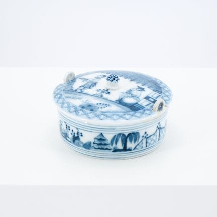 MEISSEN

Titre : Beurrier décoré de chinoiseries p
