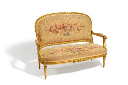 FRANCE

Titre : Canapé Louis XV en bois.
Date : XI