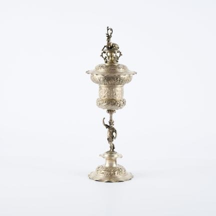 WOLLENWEBER, EDUARD
Munich

Titre : Grande coupe h