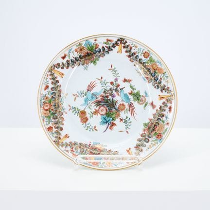 MEISSEN

Titre : Assiette en porcelaine avec décor