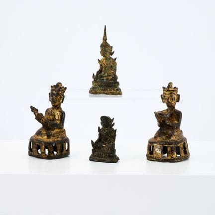 THAÏLANDE

Titre : Deux petites figurines de Boudd
