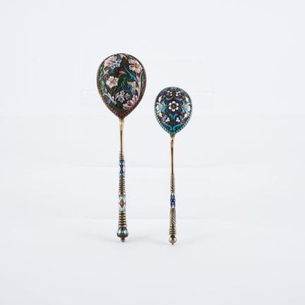 FABERGÉ
Saint-Pétersbourg

Titre : Une grande et u