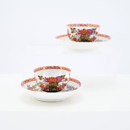 MEISSEN

Titre : Lot de deux bols à thé en porcela