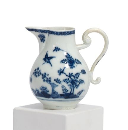 MEISSEN

Titre : Petit pot en porcelaine avec déco