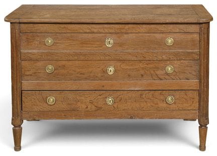 Louis XVI style chest in solid oak, rectangular in