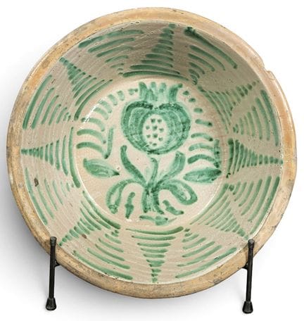 Fajalauza glazed ceramic bowl, light-colored, with