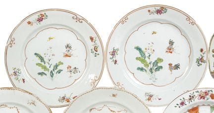 Pair of porcalana plates from Compañía de Indias, 