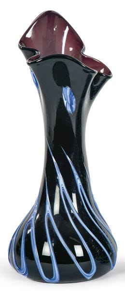 Vaso in vetro di Murano soffiato a mano con bordo 