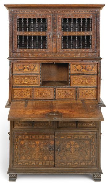 Three-section bargueño, constructed of walnut wood