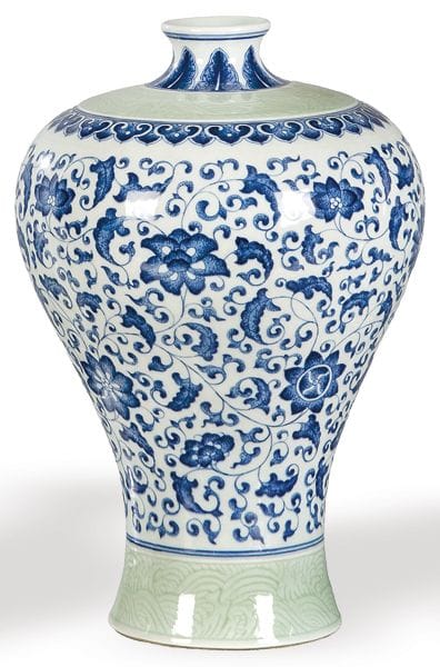 Meiping vase in blue and white Chinese porcelain a