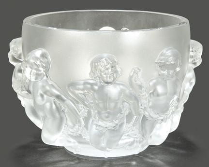 Vaso lussemburghese in cristallo Lalique opalescen
