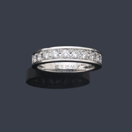 Halb-Ewigkeitsring mit einer Diamantreihe von insg