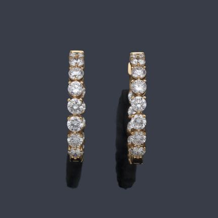 Creole-Ohrringe mit einem Diamantband von insgesam