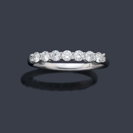 Halb-Ewigkeitsring mit Diamanten von insgesamt ca.