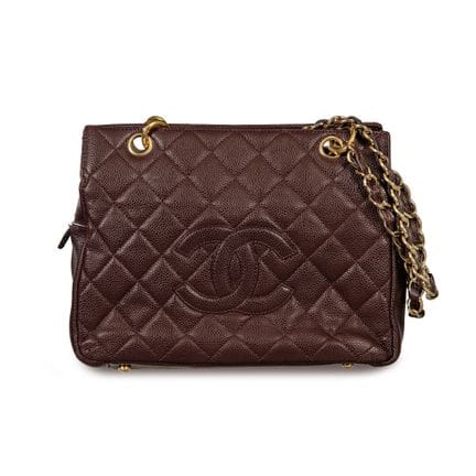 CHANEL 
 Borsa piccola della collezione “Timeless”
