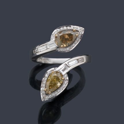 Ring „To each other“ mit zwei 1,00-Karat-Diamanten