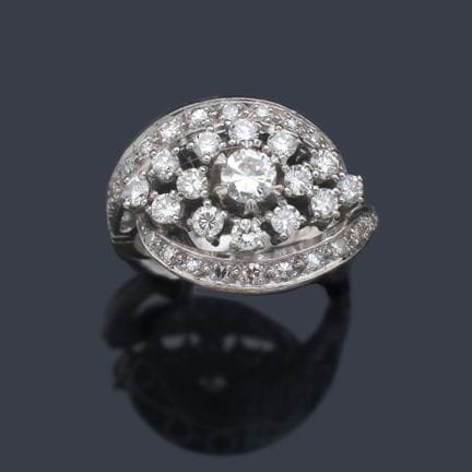 Ring aus den 1960er Jahren mit ogivalem Design und