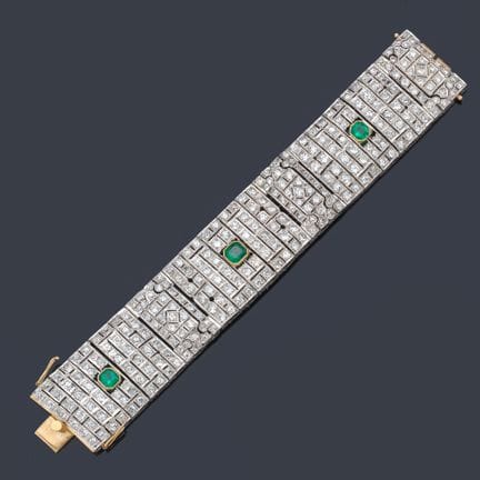 Breites Armband mit drei Smaragden von insgesamt c