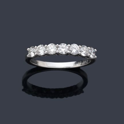 Halb-Ewigkeitsring mit Diamanten von insgesamt 0,7