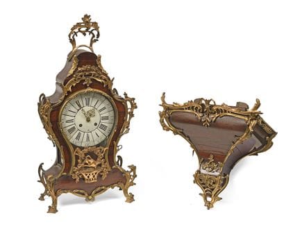 TISCHPLATTE UND IHRE KONSOOLE
aus Furnierholz und 
