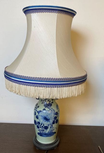 CINA
Vaso in porcellana blu e bianca con decorazio