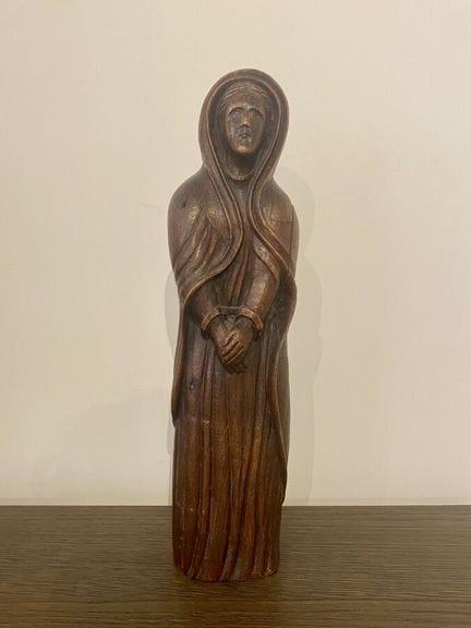 Opera moderna
Statuetta della Vergine o di una san