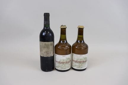 Set mit 3 Flaschen: 2 Château-Chalon Courbet 2002 
