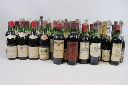 Verschiedene Weine, ca. 65 Flaschen, im Ist-Zustan